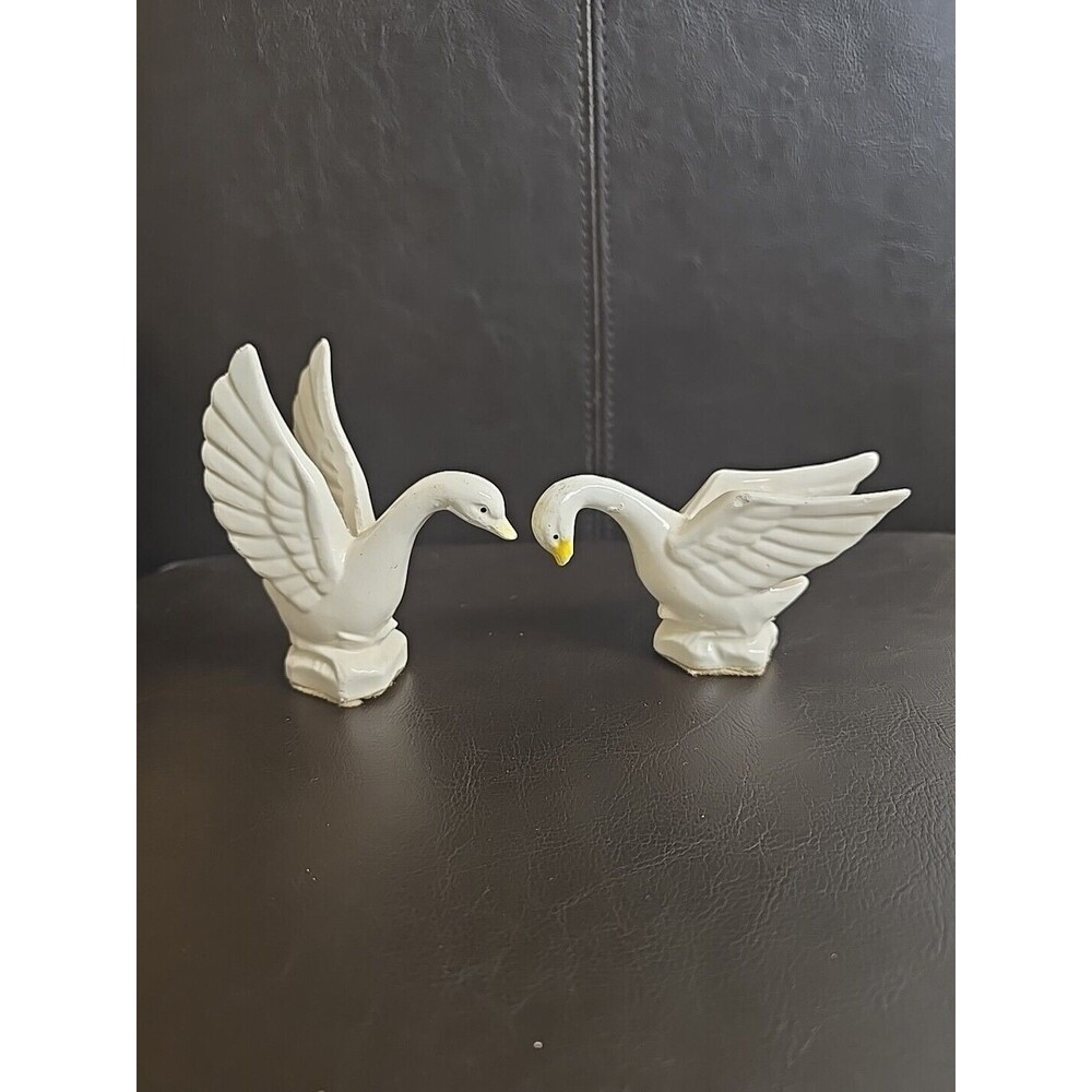 Vintage Pair Of Ceramic Geese Figures  Country Farm Geese